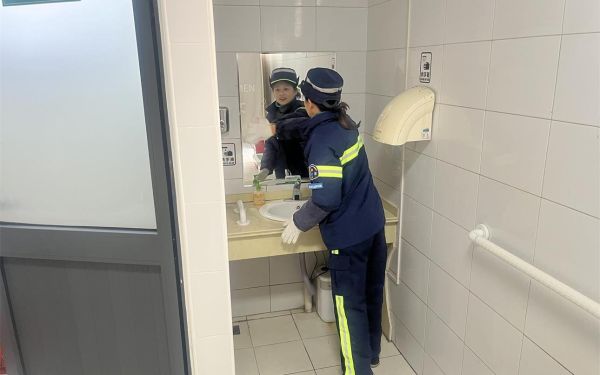 嘉定区公厕保洁.jpg 嘉定区公厕保洁.jpg