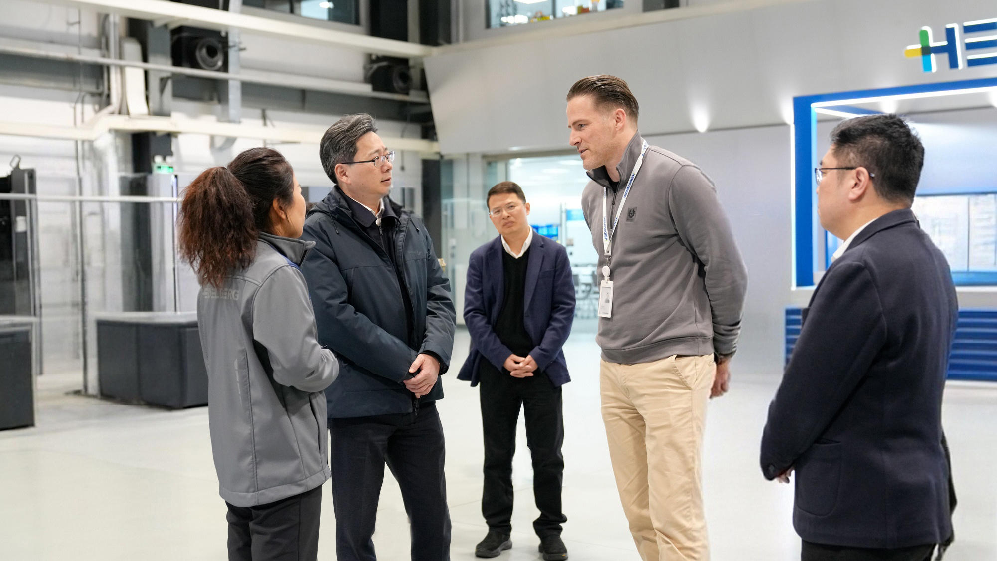 0225_071135_390.jpg 0225_071135_390.jpg