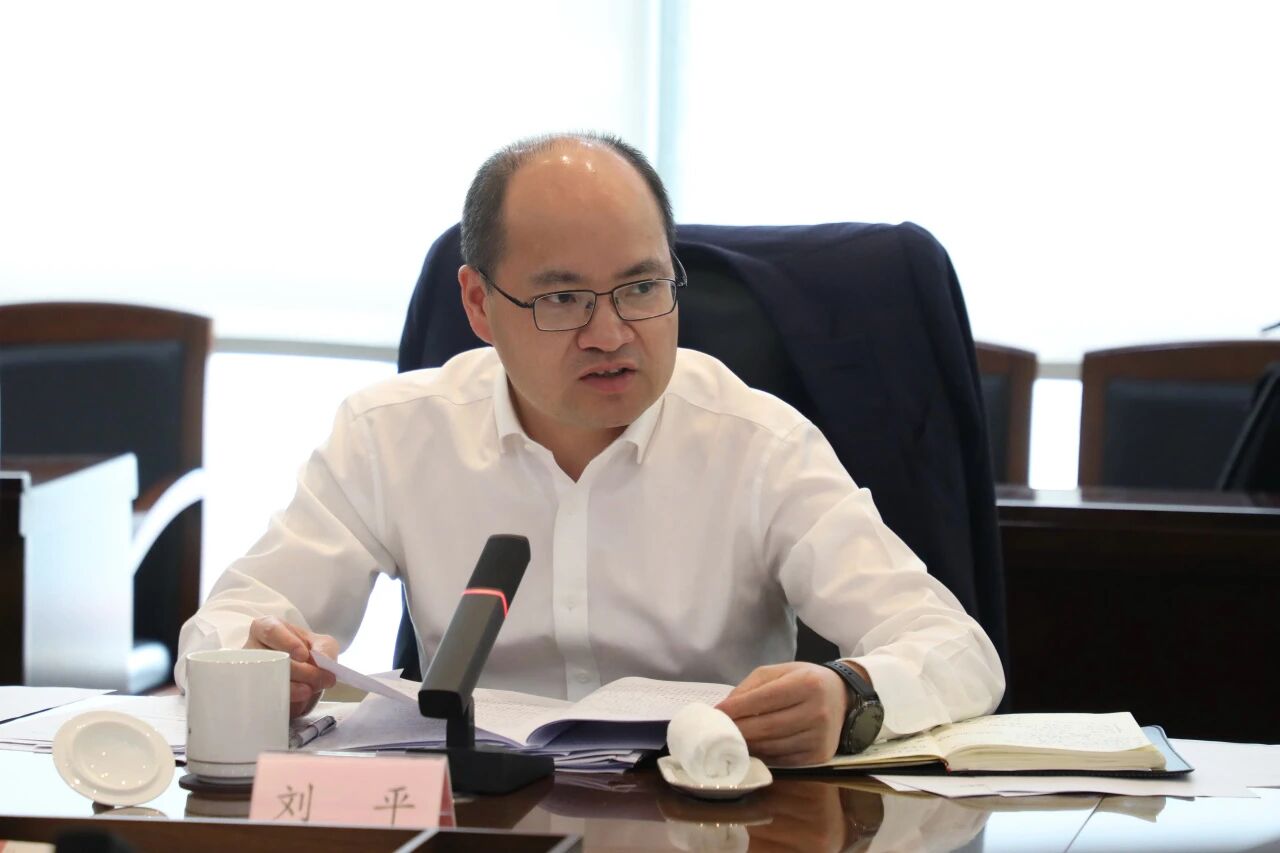 中共长宁区委召开党代会报告征求意见系列座谈会7.jpg