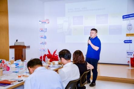 “静选好市”暨“政府开放月”,静安人社服务送进楼宇和社区 “静选好市”暨“政府开放月”,静安人社服务送进楼宇和社区