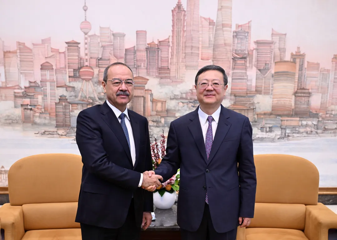 陈吉宁会见乌兹别克斯坦总理阿里波夫。陈正宝 摄.jpeg 陈吉宁会见乌兹别克斯坦总理阿里波夫。陈正宝 摄.jpeg