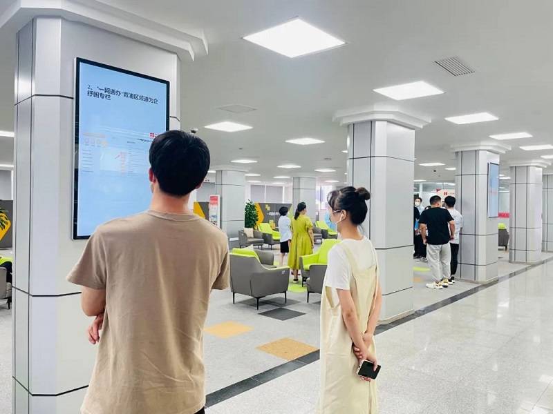 线上线下融合，“一网通办”好办——区政务办举办政府开放日活动