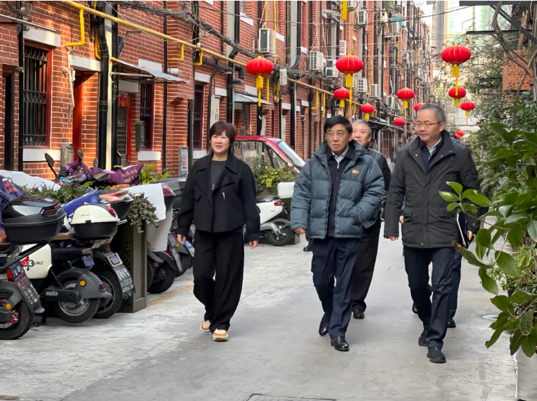 虹口区领导深入社区开展“面对面”联系服务群众活动 .png 虹口区领导深入社区开展“面对面”联系服务群众活动 .png