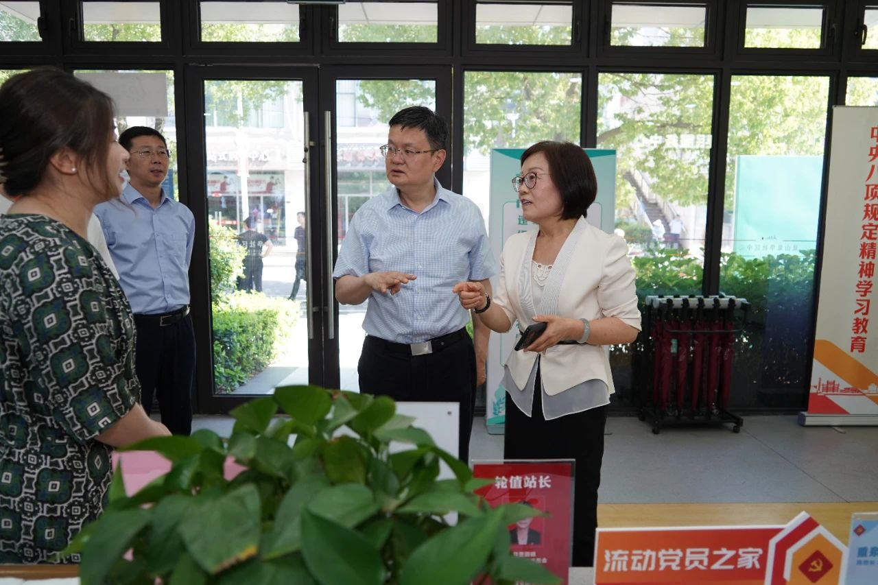 0702_084402_983.jpg 0702_084402_983.jpg