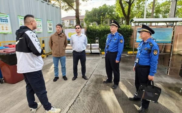 封面1.jpg 封面1.jpg