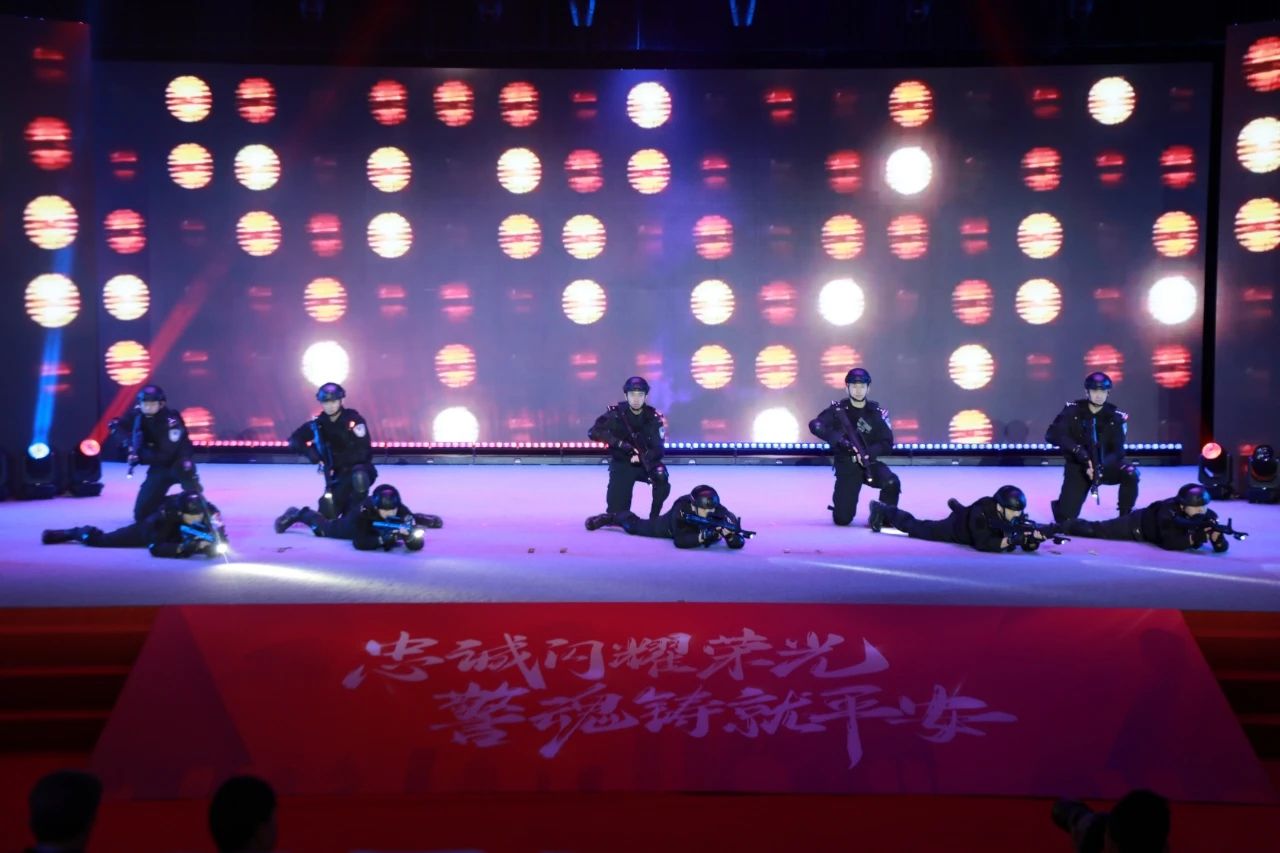 0210_120144_225.jpg 0210_120144_225.jpg