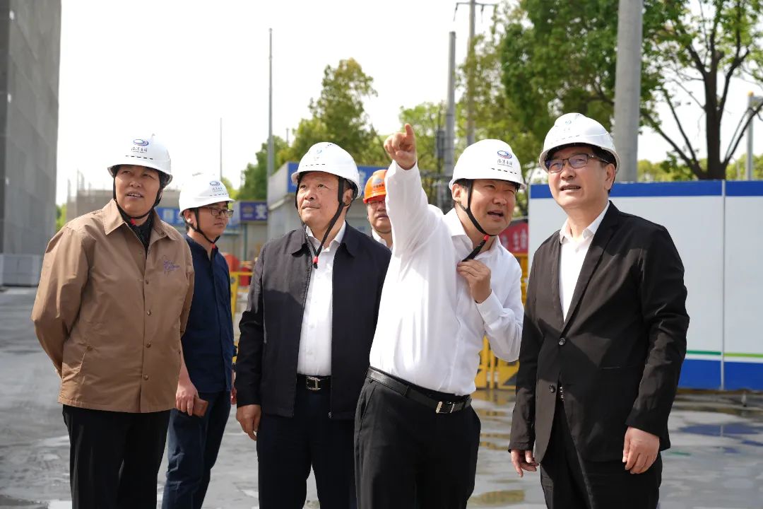 0411_095122_491.jpg 0411_095122_491.jpg