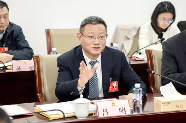 吕鸣.png 吕鸣.png