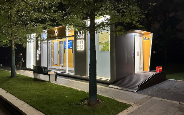 本市持续推进公厕提质升级 提升市民生活品质1.png