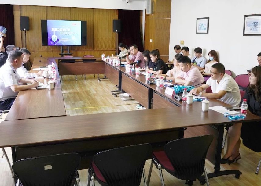 切实提升“一网通办”政府服务能级！“政府开放月”带你走进普陀区不动产交易登记大厅