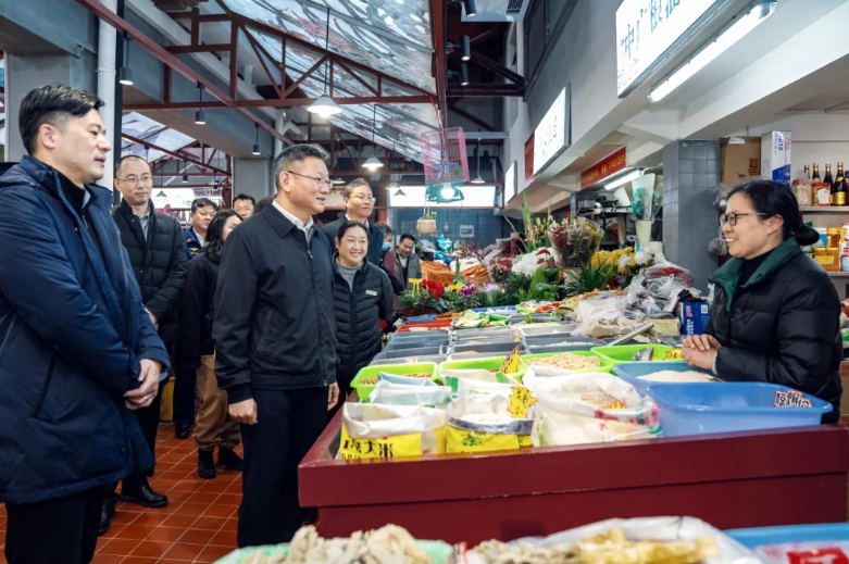 吕鸣先后来到广中路街道敬老院、中广食集，开展安全生产检查 .png