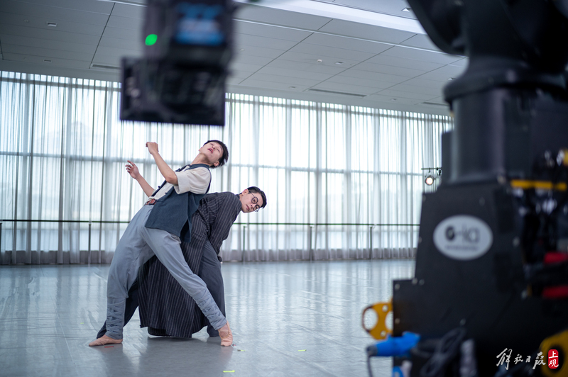 舞剧纪实电影《永不消逝的电波》拍摄现场.jpeg 舞剧纪实电影《永不消逝的电波》拍摄现场.jpeg