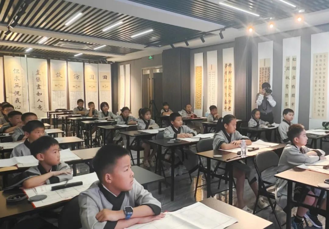 图片5.jpg 图片5.jpg