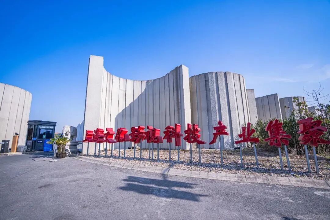 0113_093649_293.jpg 0113_093649_293.jpg