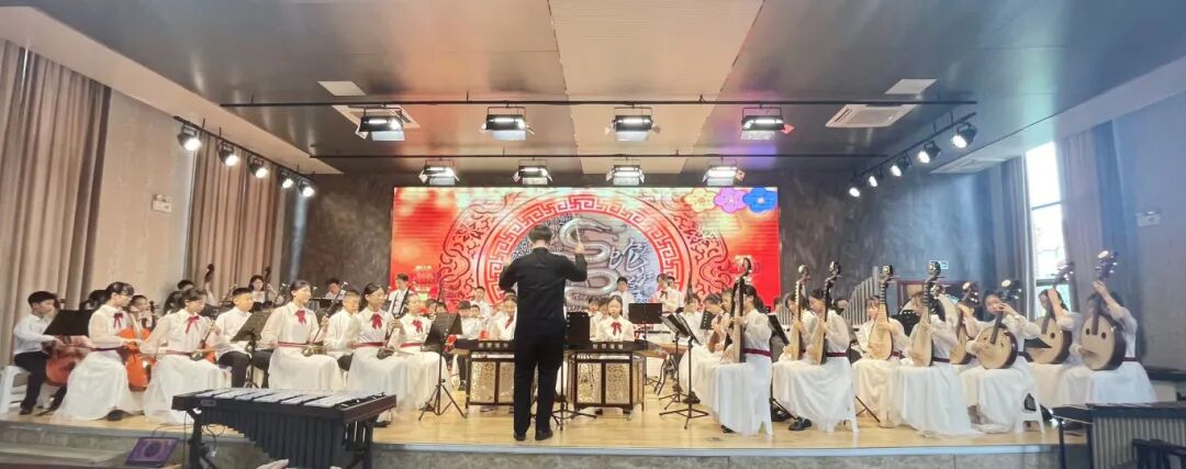 天馨学校新年民族音乐会.jpg