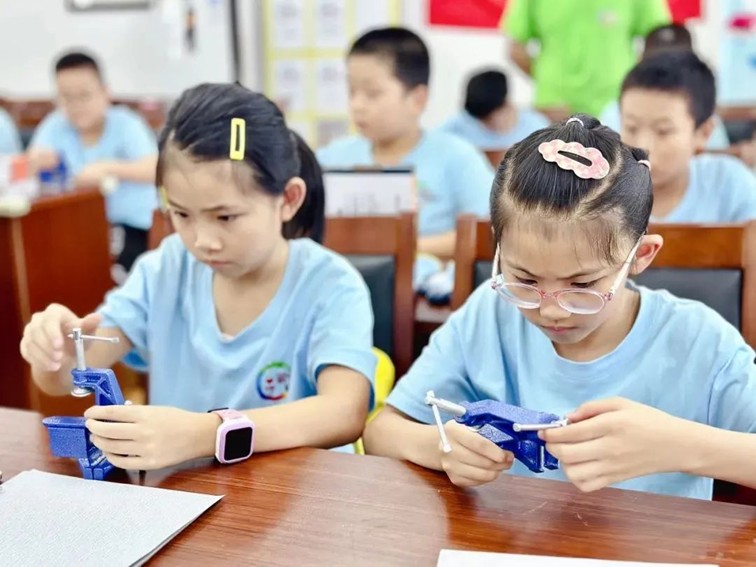 爱心暑托班,智趣一“夏”!2025年青浦区小学生爱心暑托班来啦~ 爱心暑托班,智趣一“夏”!2025年青浦区小学生爱心暑托班来啦~