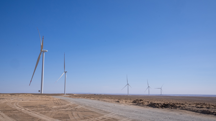 巴什风电项目建设现场.jpeg 巴什风电项目建设现场.jpeg