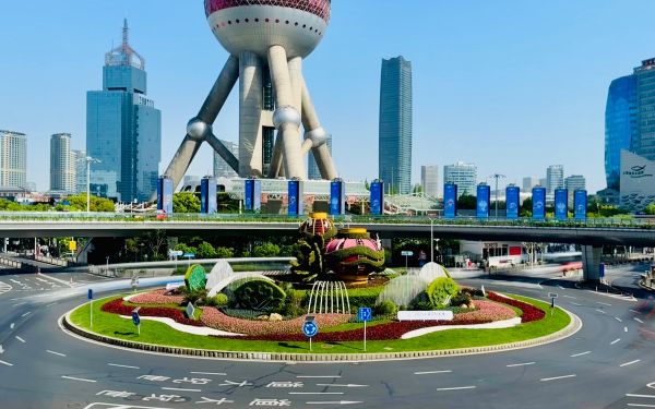 浦东陆家嘴环岛.jpg 浦东陆家嘴环岛.jpg