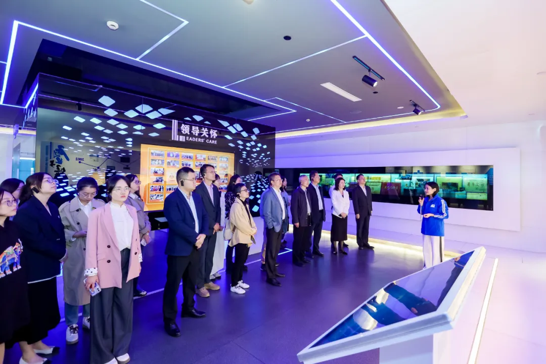 1030_095251_856.png 1030_095251_856.png