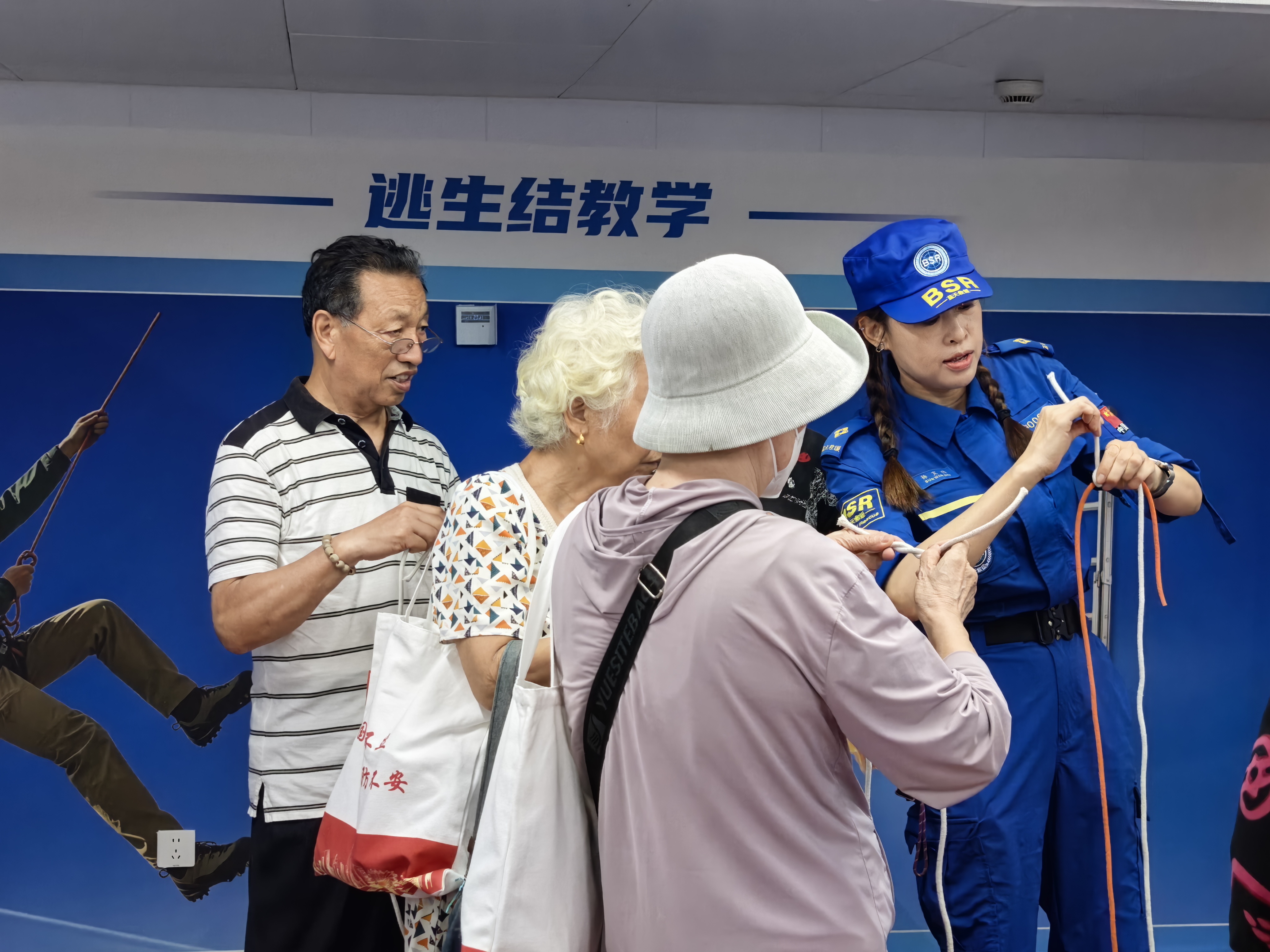 6-5互动体验区-绳结.jpg