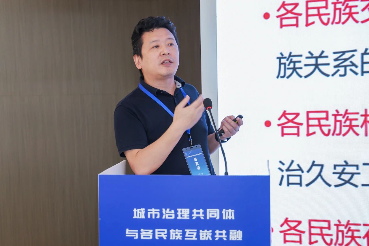 沙龙4.jpg 沙龙4.jpg