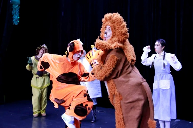 318青浦旅游日丨花影婆娑春意浓,青浦剧场与春天一道欢歌! 318青浦旅游日丨花影婆娑春意浓,青浦剧场与春天一道欢歌!