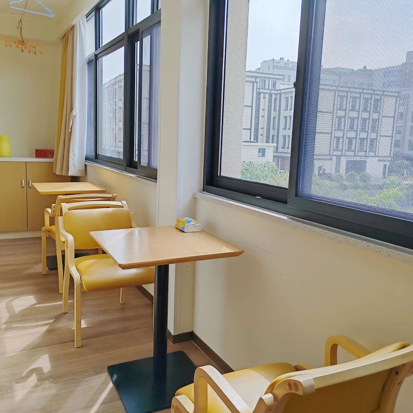 首次走进长宁区社会福利院的老年人被暖到了……5.jpg 首次走进长宁区社会福利院的老年人被暖到了……5.jpg