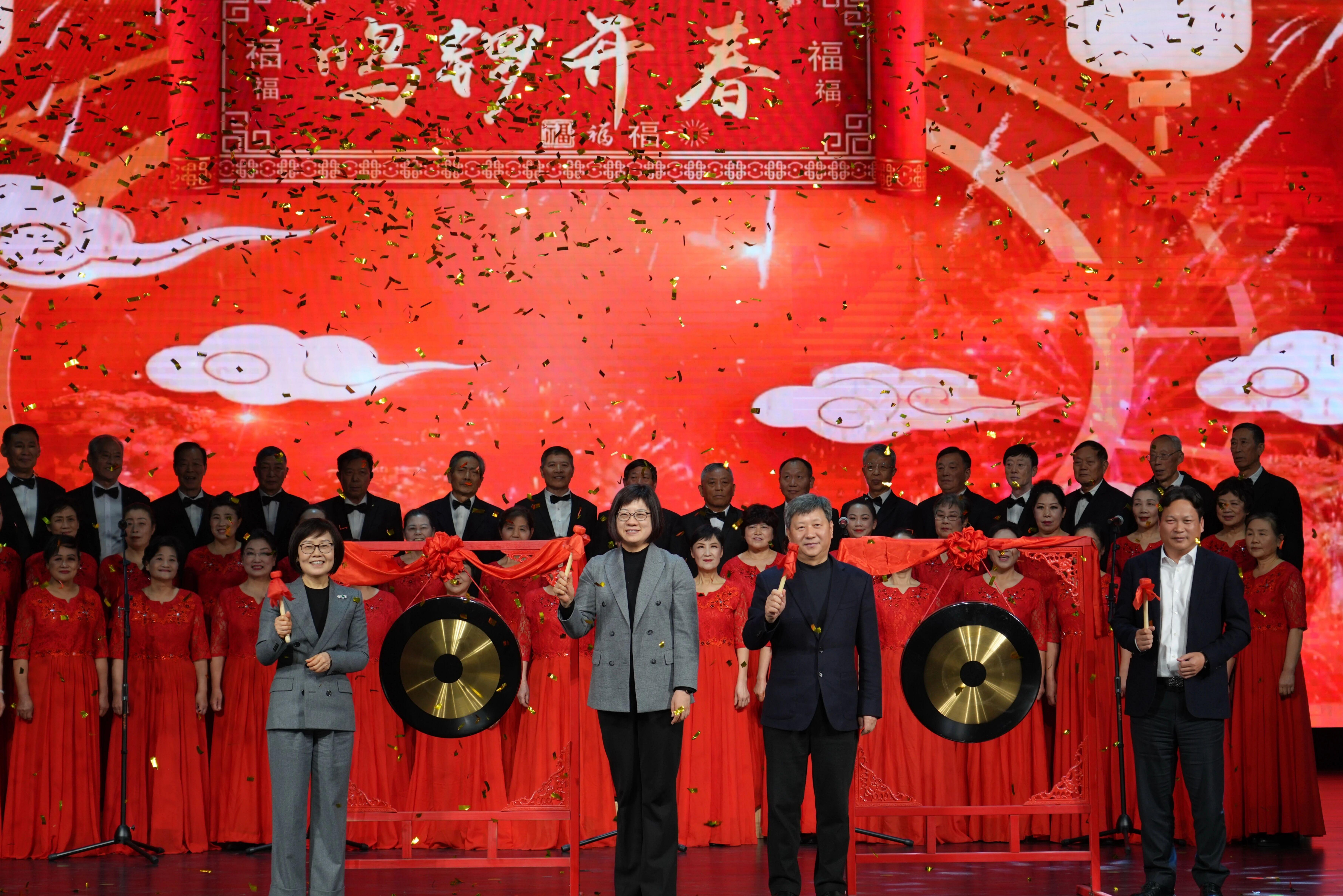 0206_131155_319.jpg 0206_131155_319.jpg