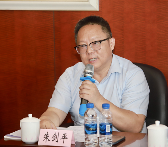 朱剑平.jpg 朱剑平.jpg