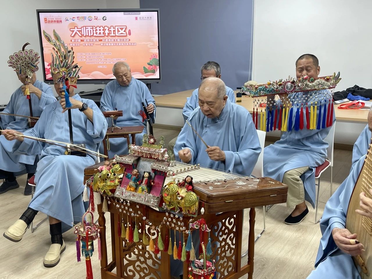 大师进社区，向新泾镇居民当面展现非遗之美4.jpg