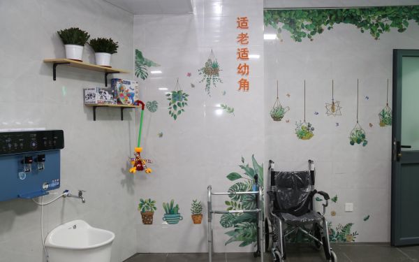 本市持续推进公厕提质升级 提升市民生活品质2.JPG