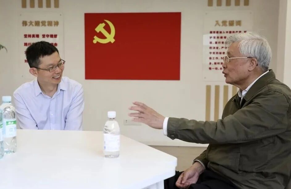 长宁区领导开展“敬老月”走访慰问6.jpg