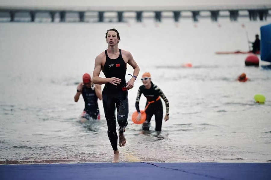 1021_095424_433.jpg 1021_095424_433.jpg