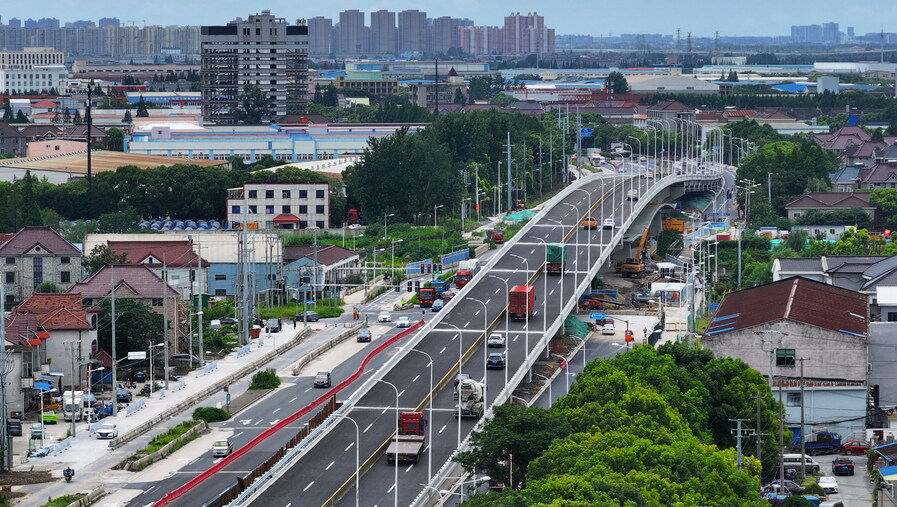 沪太路飞云桥西幅桥通车.jpeg