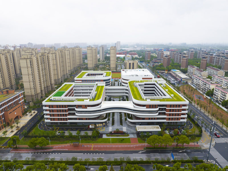 华师大二附中宝山校区投入使用.jpeg