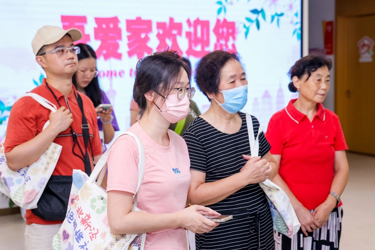 20余名市民代表走进长宁这里,让他们交口称赞的是……1.jpg 20余名市民代表走进长宁这里,让他们交口称赞的是……1.jpg