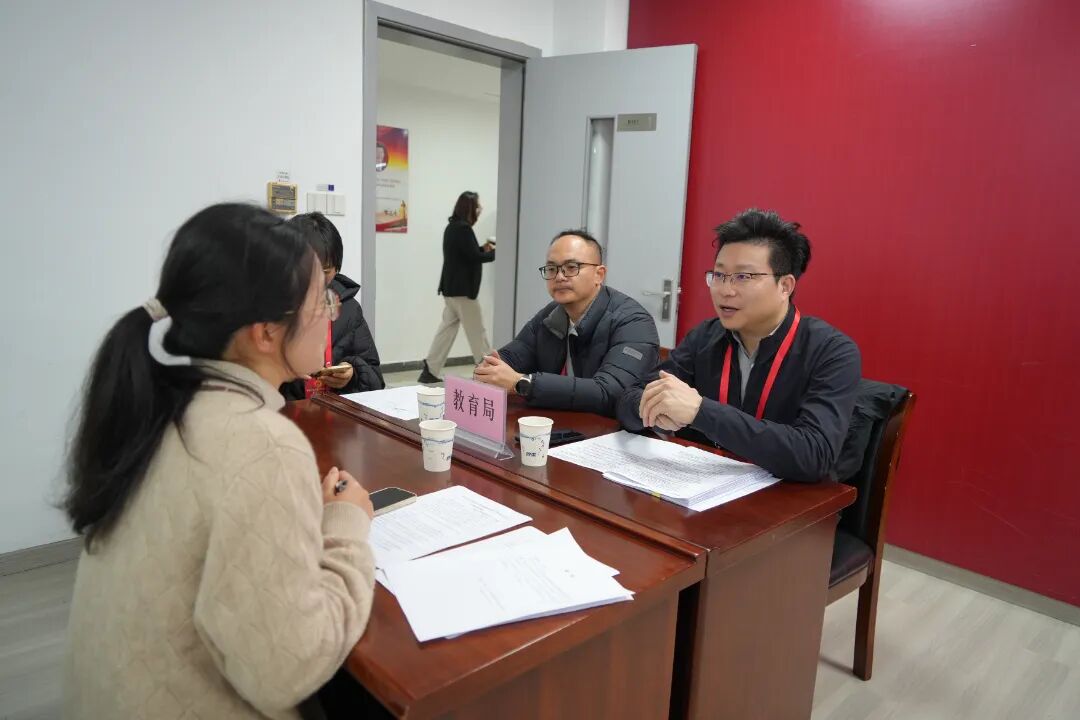 0123_091433_915.jpg 0123_091433_915.jpg