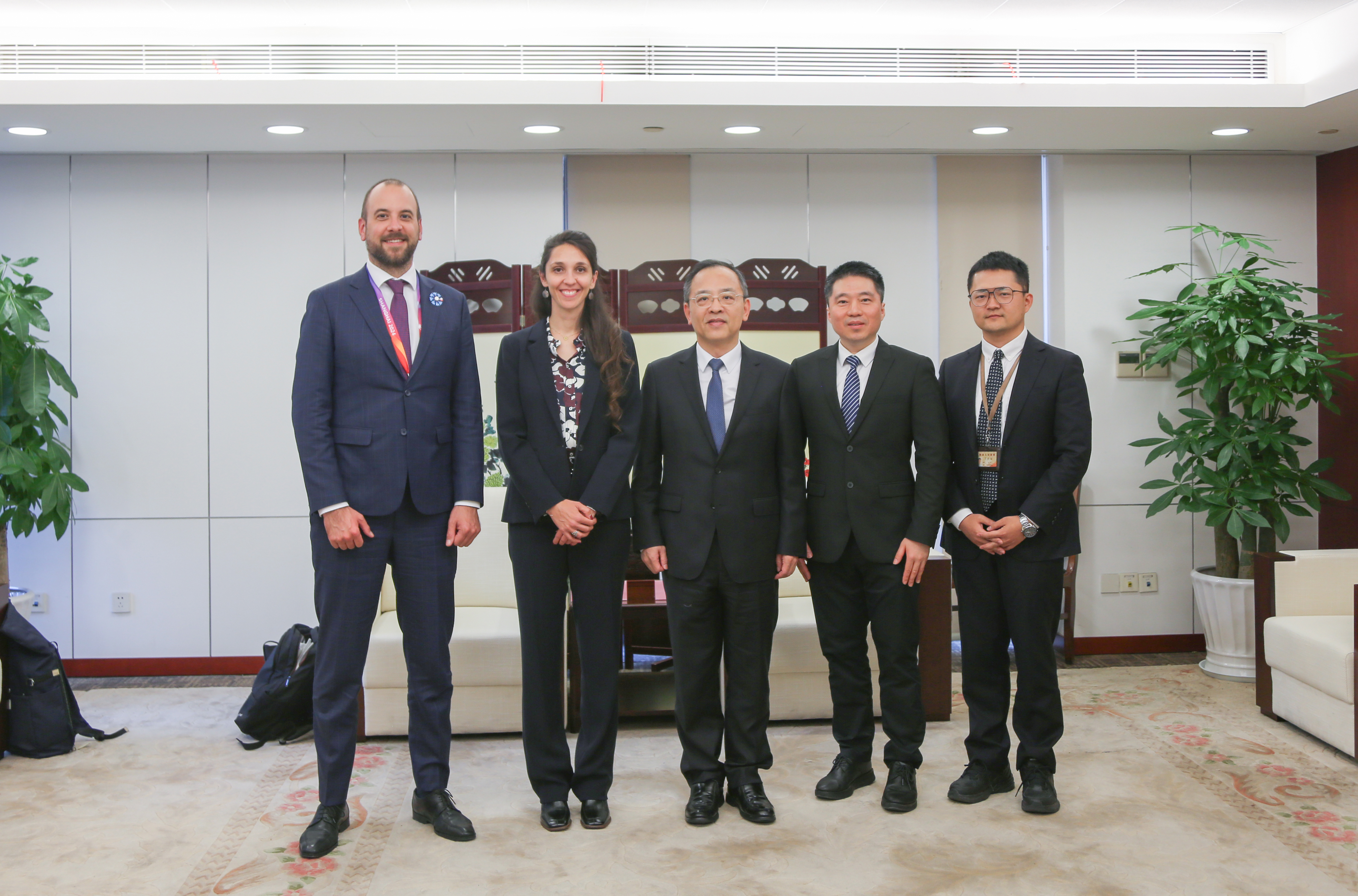 ZJ9A5499 修1.jpg ZJ9A5499 修1.jpg