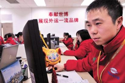 世博物流中心24小时不停“流”