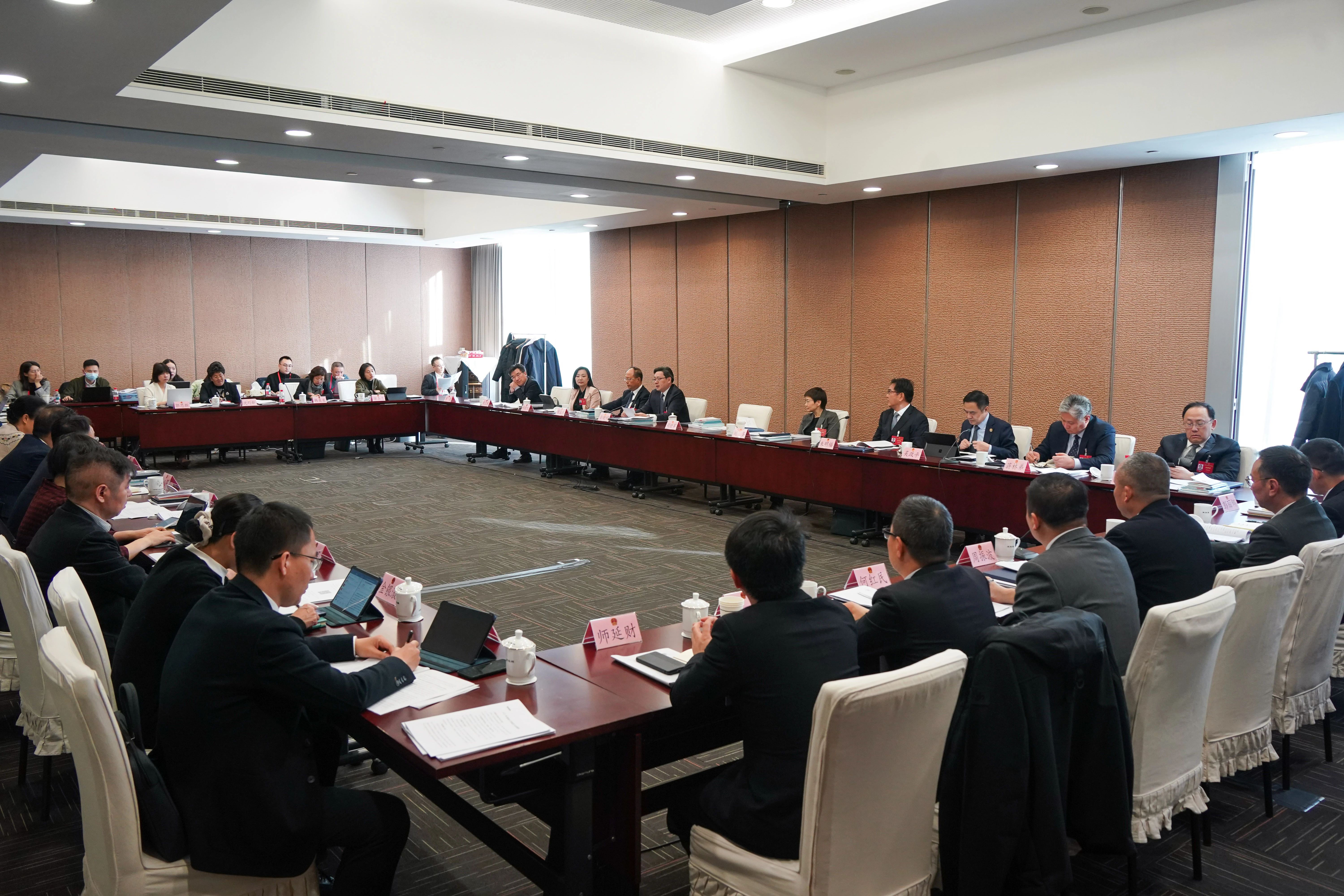 0116_141445_251.jpg 0116_141445_251.jpg