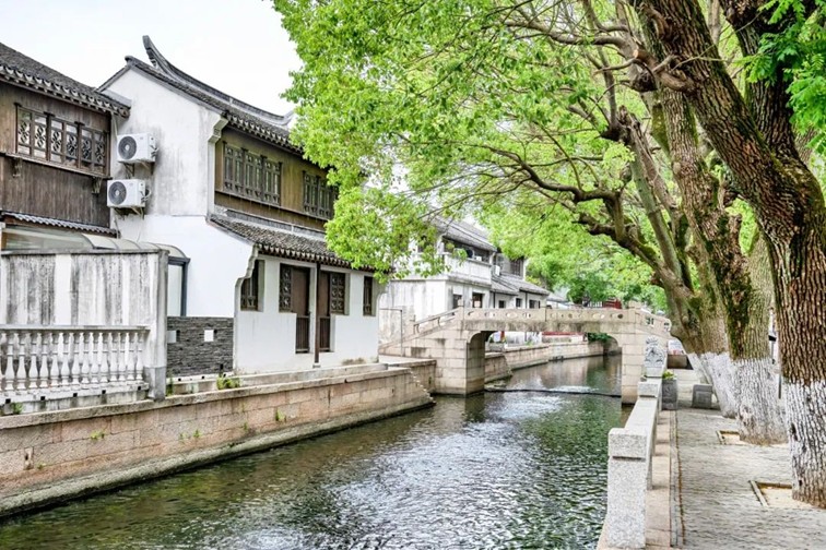 15000+停车位！2025年国庆长假青浦这些地方免费停车（附点位信息）→