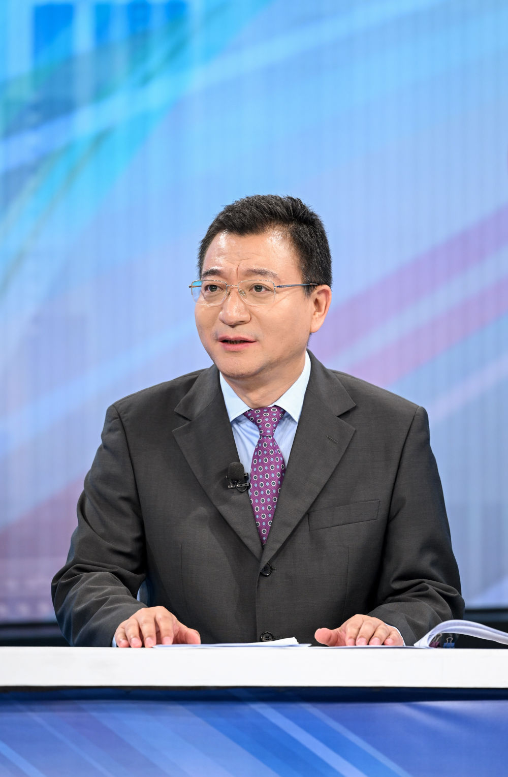 科技部七司副司长秦浩源在第二十期“中国经济圆桌会”大型全媒体访谈节目录制现场发言。新华社记者 陈晔华 摄.jpg