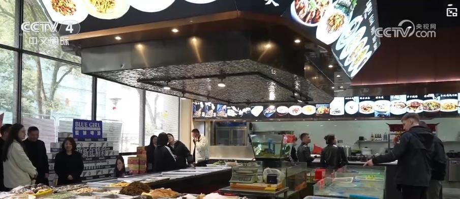 浙江永嘉:特色农家乐成为年夜饭预订热门选择.jpg 浙江永嘉:特色农家乐成为年夜饭预订热门选择.jpg