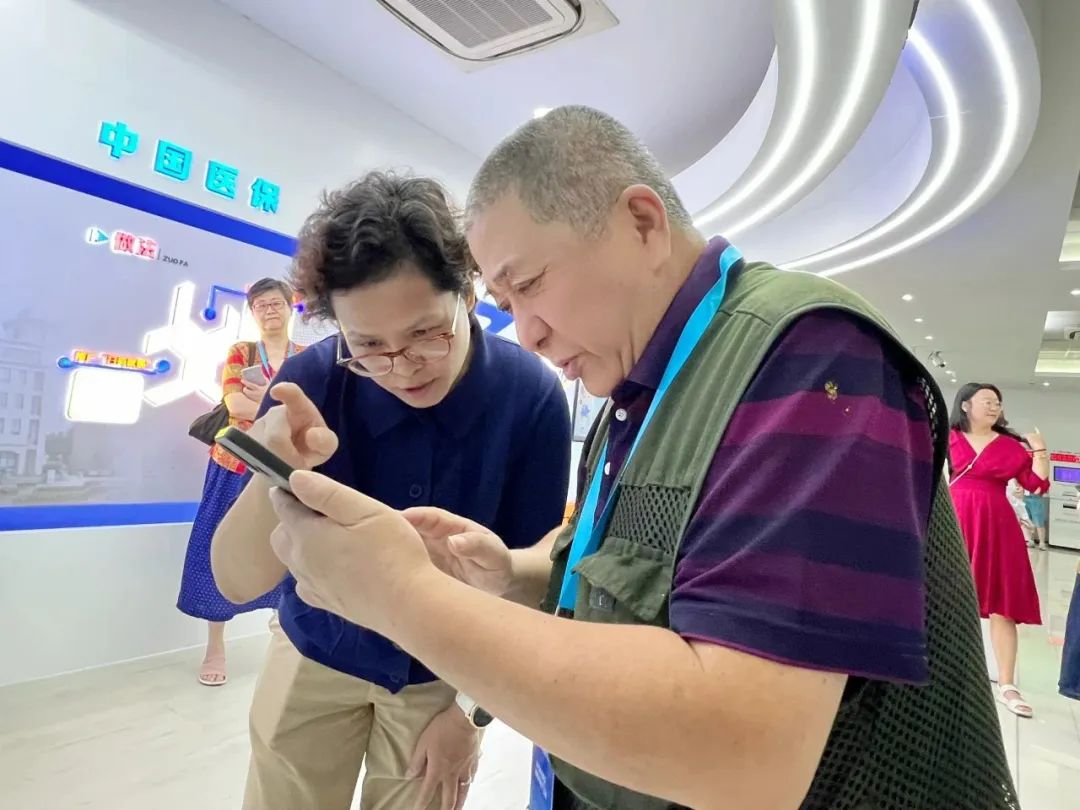 0829_143147_153.jpg 2.jpg