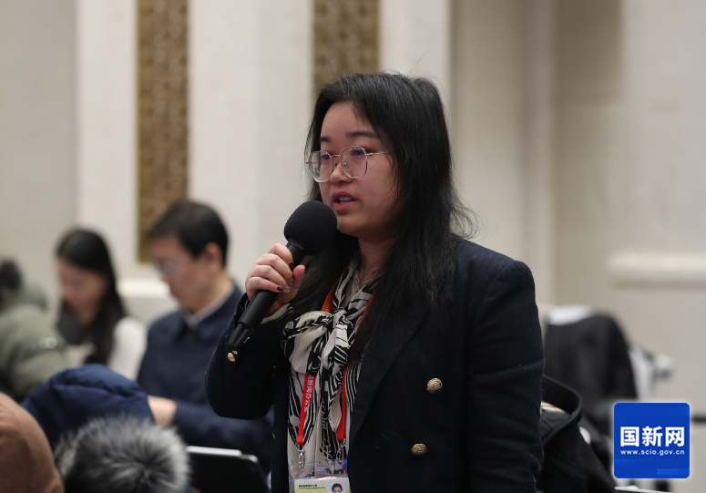 中国日报记者提问(刘健 摄).png 中国日报记者提问(刘健 摄).png