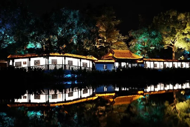 提一盏花灯入梦江南,来青浦用一场元宵灯海收官蛇年春节! 提一盏花灯入梦江南,来青浦用一场元宵灯海收官蛇年春节!