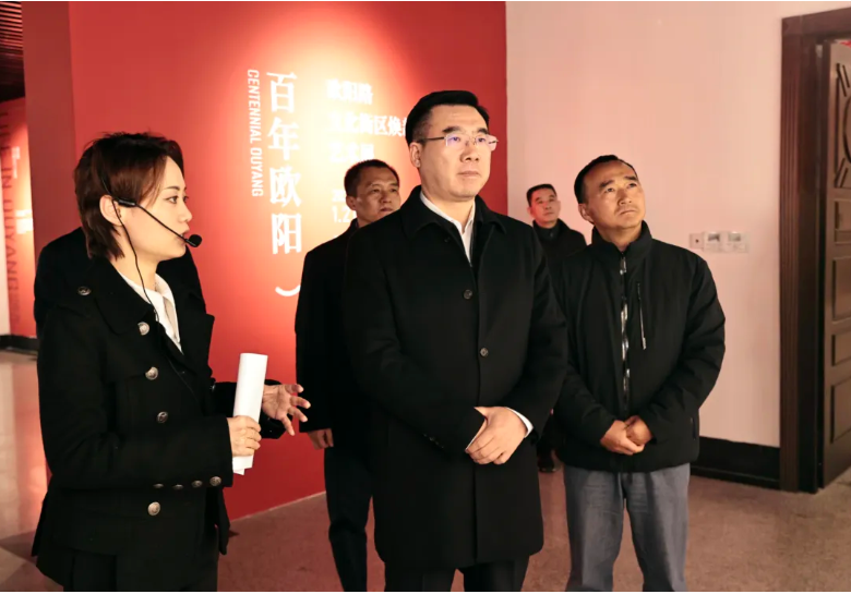 虹口区领导调研虹口区六大行动文化赋能行动 .png