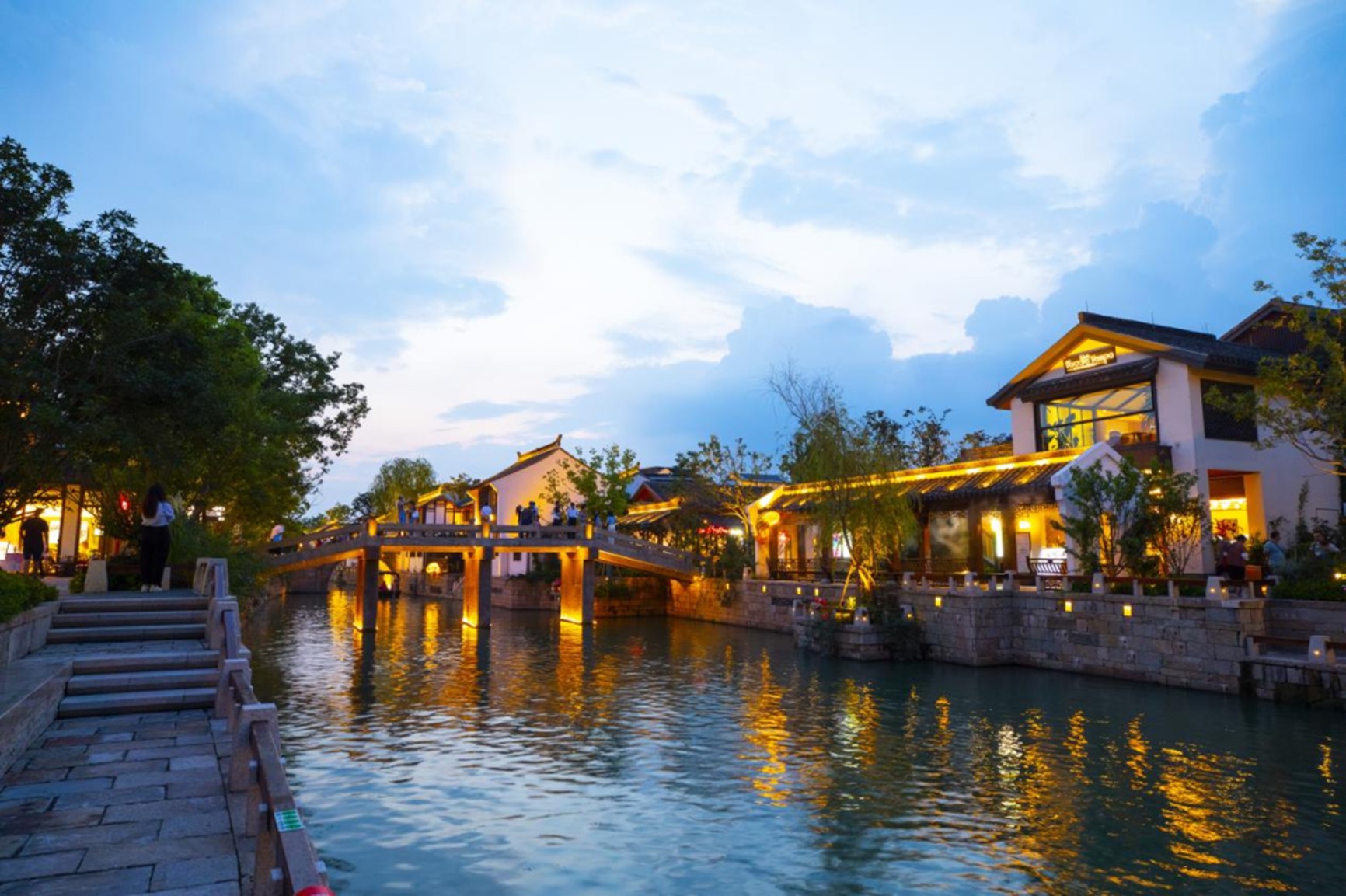 在青浦,江南秋日胜春朝 在青浦,江南秋日胜春朝