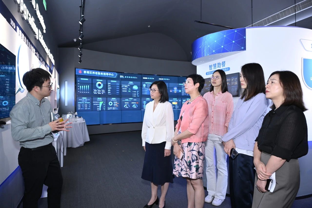 0726_134245_997.jpg 0726_134245_997.jpg