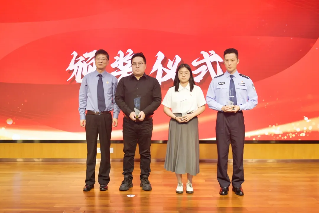 0628_100105_750.png 0628_100105_750.png